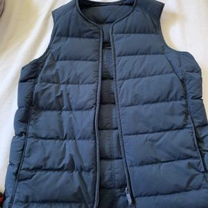 Lululemon vest navy blue size 8